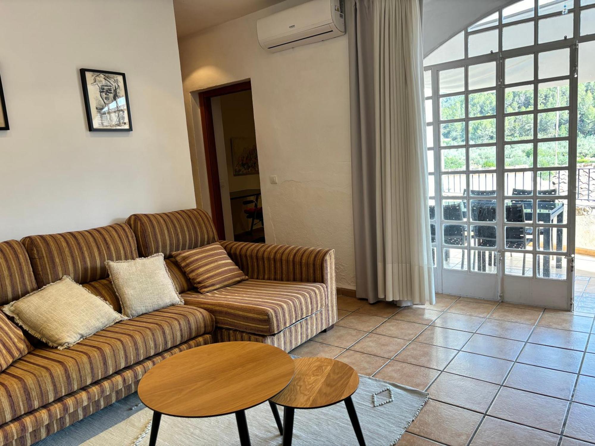 Piso En Vall De Almonacid Con Vistas, Aire Acondicionado, Wifi Y Smart Tv Eksteriør bilde